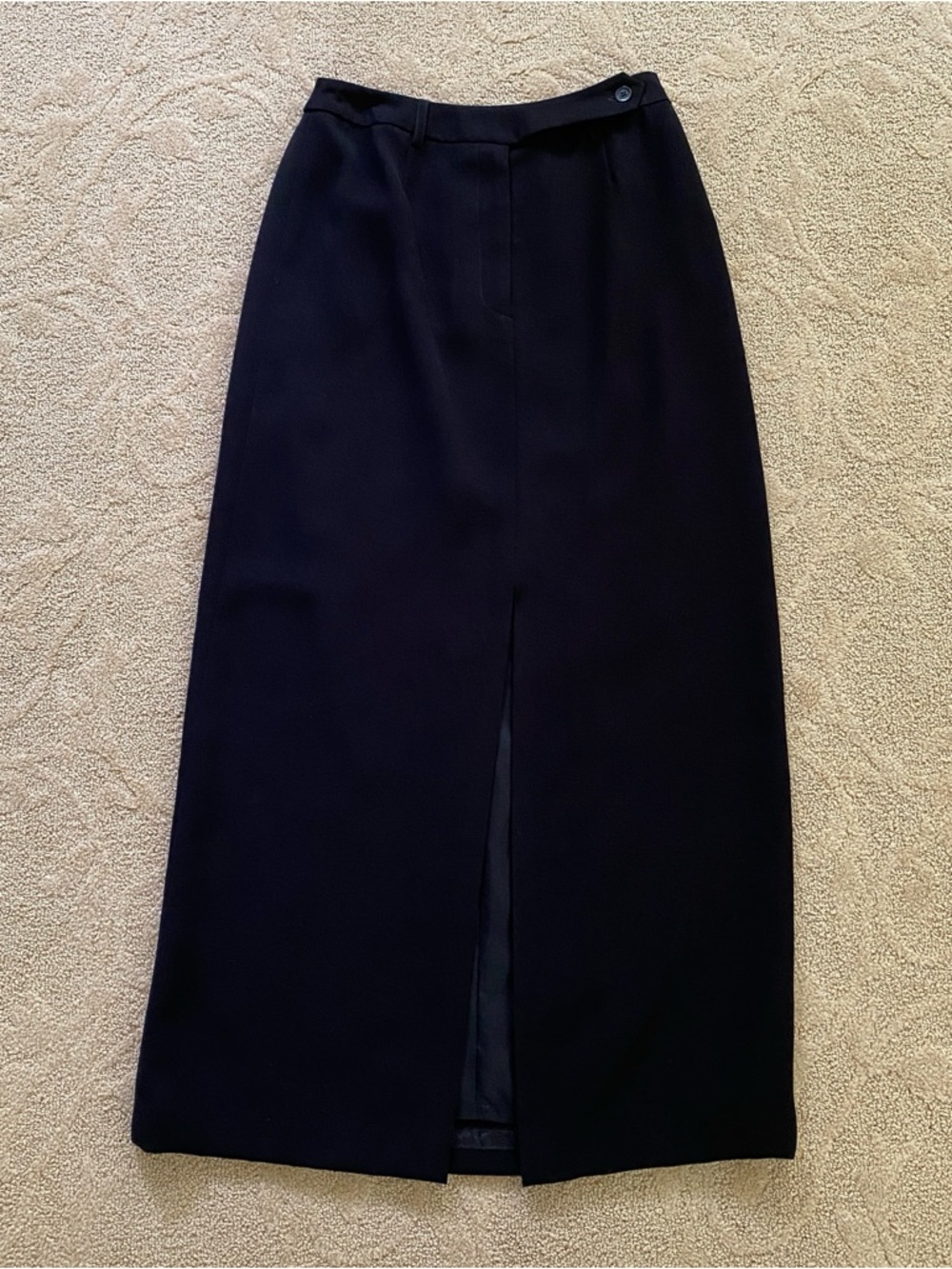 Harold’s Women's Black Maxi Skirt Size 2 Deep V Front Slit Formal Lined 26W 36L